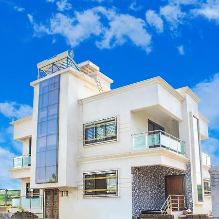 אליבג Sukhakarta Holiday Home מראה חיצוני תמונה
