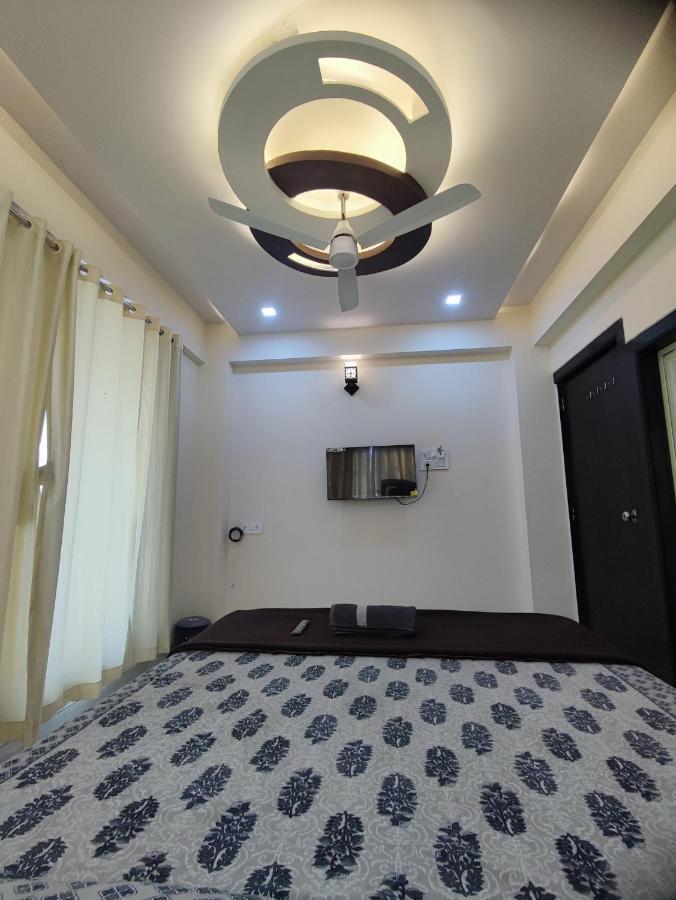 אליבג Sukhakarta Holiday Home מראה חיצוני תמונה
