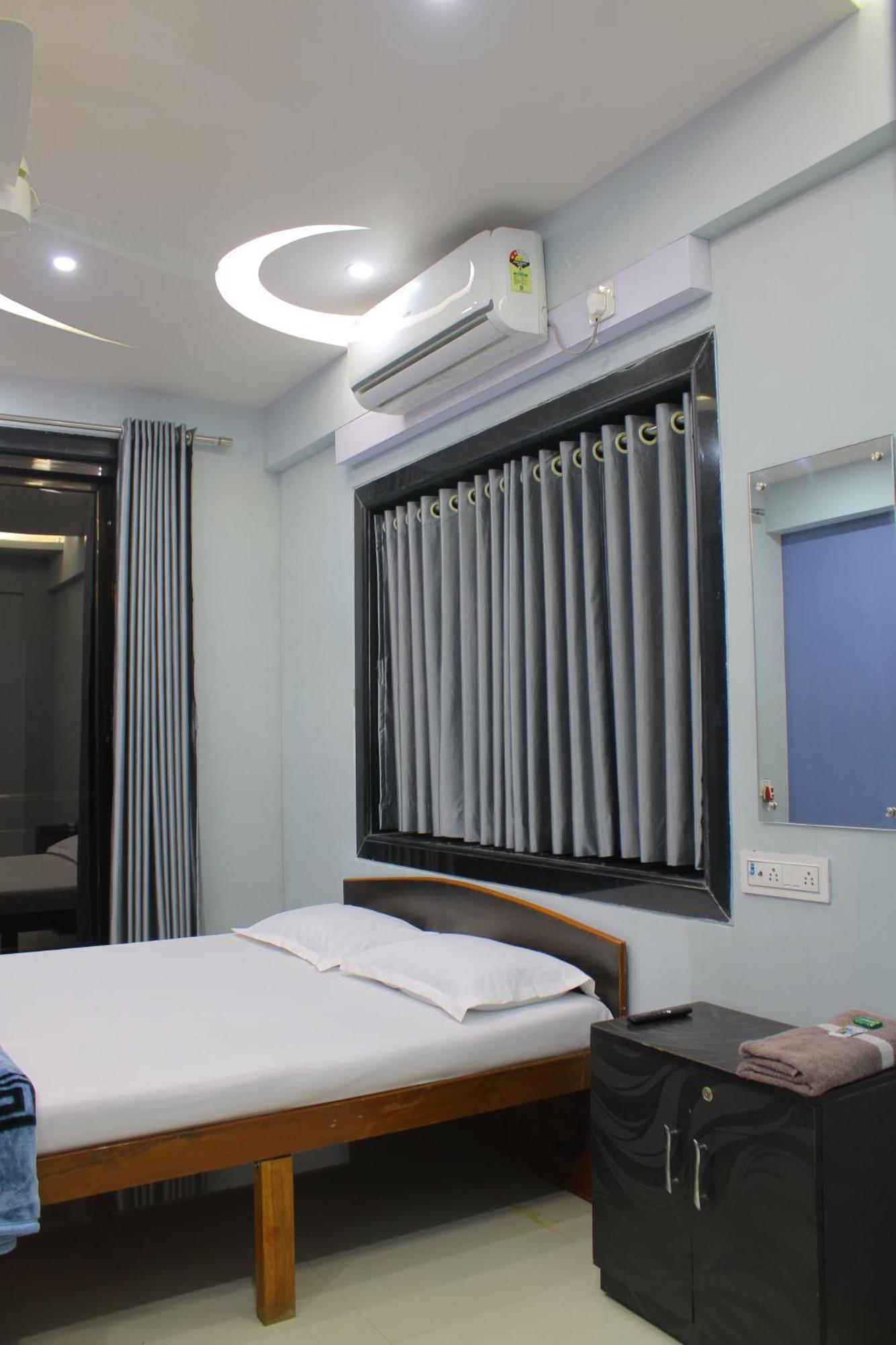 אליבג Sukhakarta Holiday Home מראה חיצוני תמונה