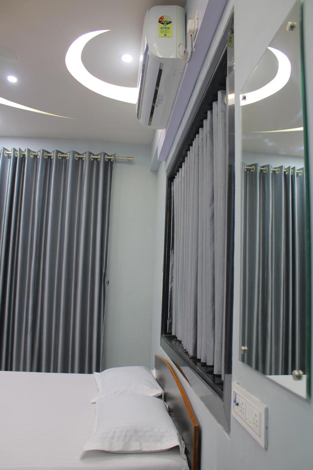 אליבג Sukhakarta Holiday Home מראה חיצוני תמונה