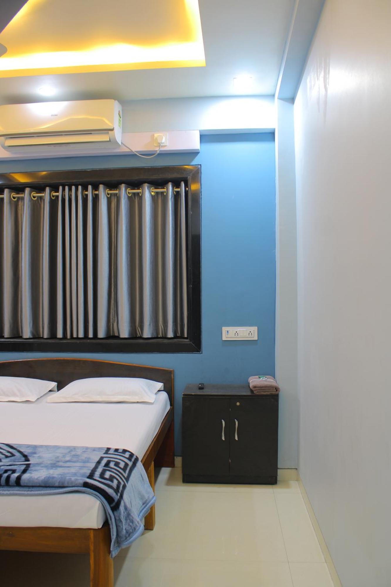 אליבג Sukhakarta Holiday Home מראה חיצוני תמונה